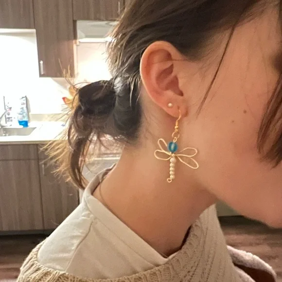 Dragonfly earrings!! - Picture 1 of 3